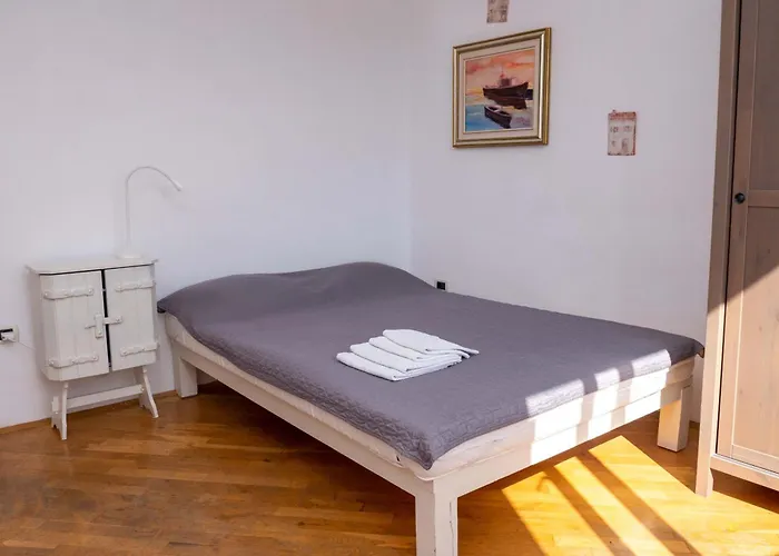 The Blue House 招待所